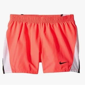 ♦️NWT Nike Dry running shorts girls Sz 4T